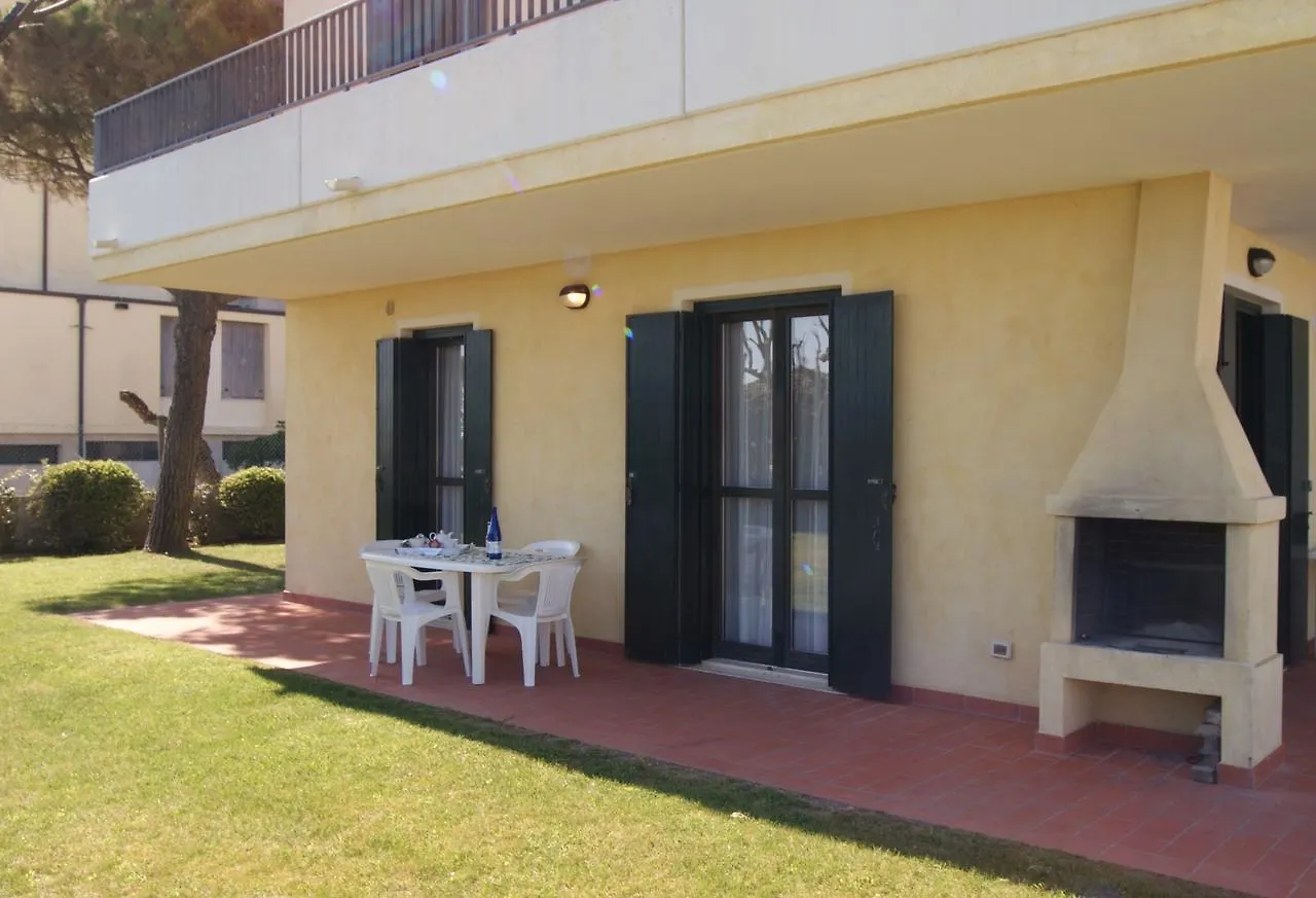 Appartamenti In Residence Portosole E Residence Tamerici Con Piscina-Cavallino Treporti Apartment
