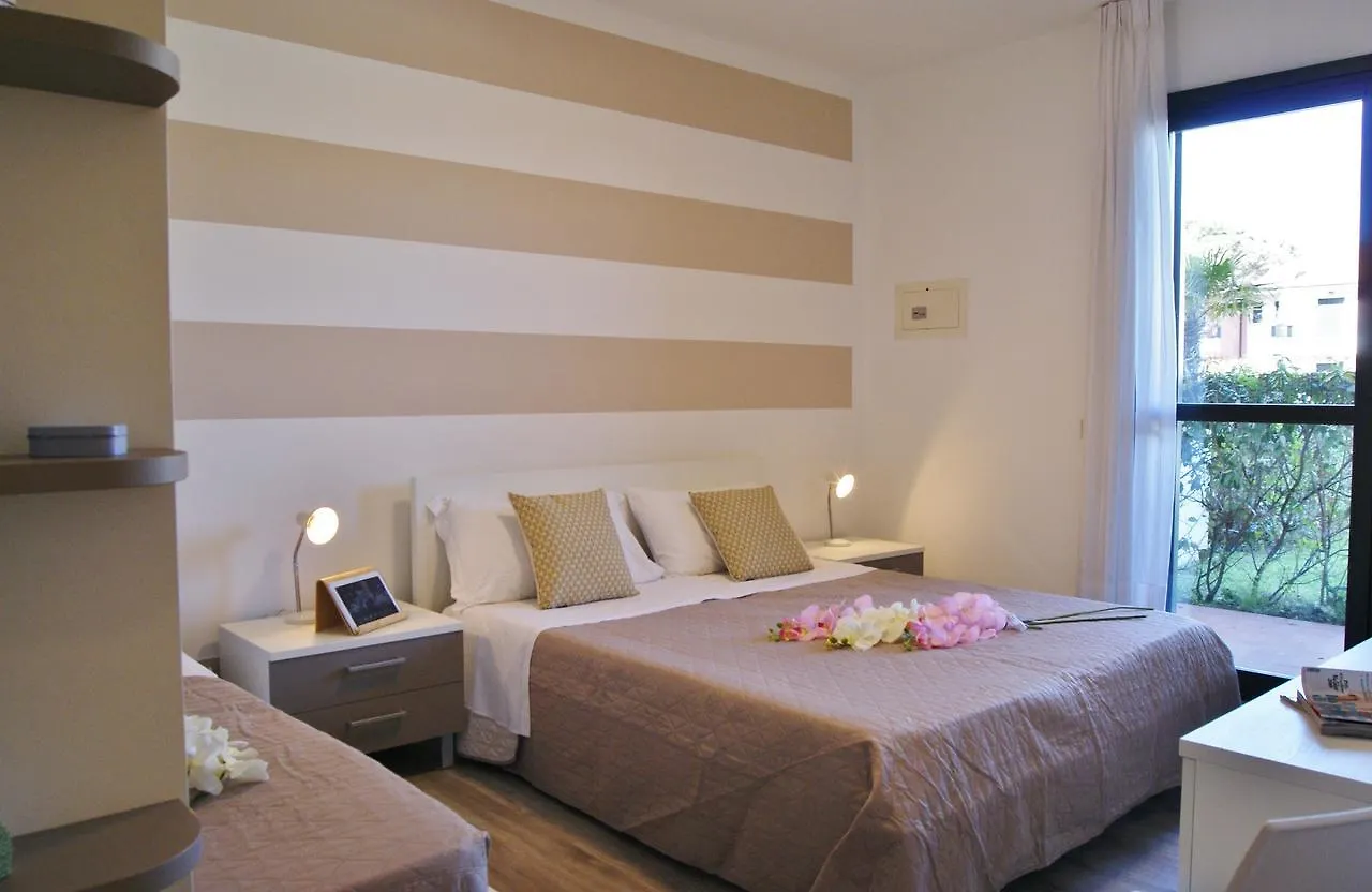 Appartamenti In Residence Portosole E Residence Tamerici Con Piscina-Cavallino Treporti Italy