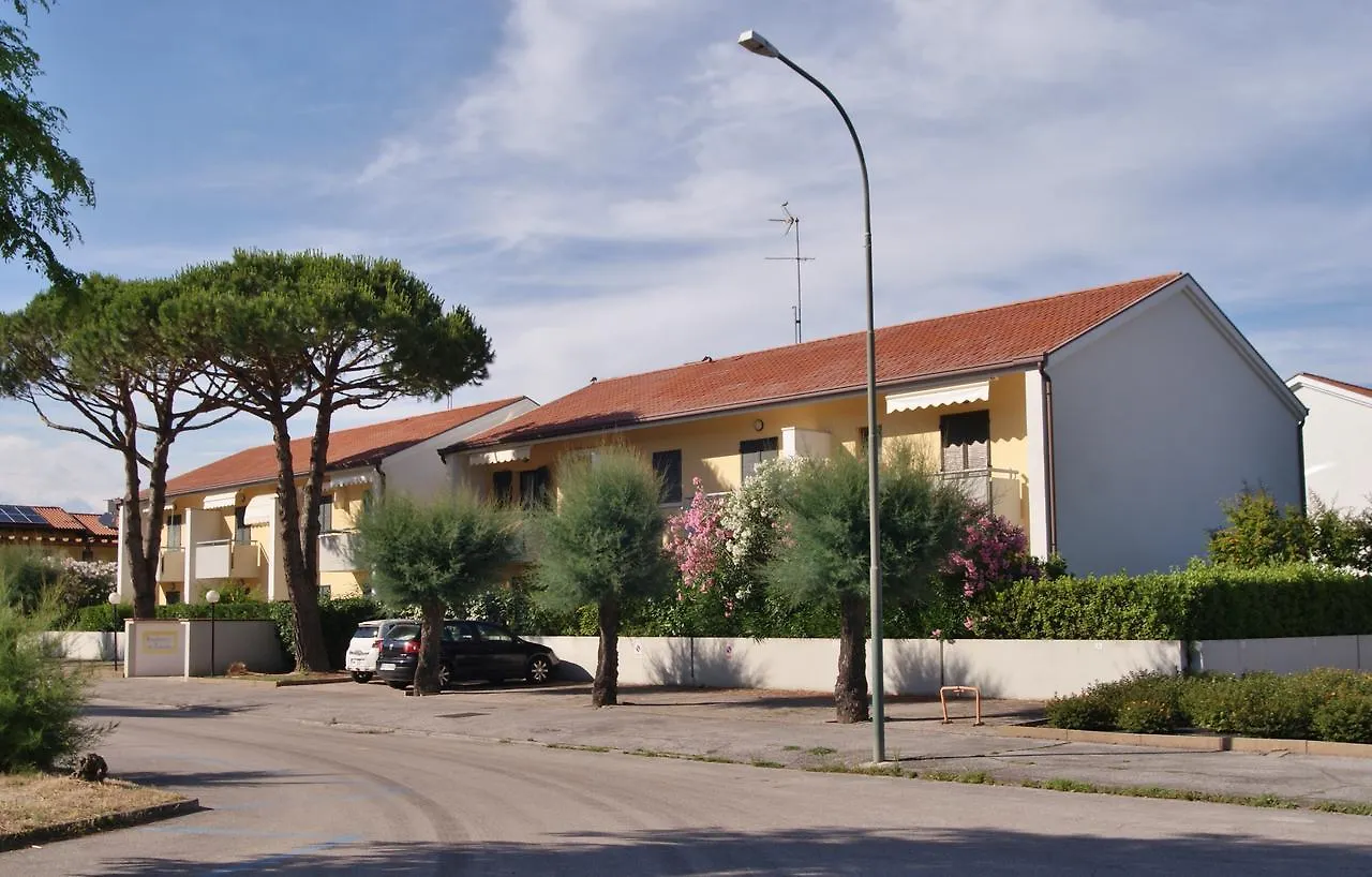 Appartamenti In Residence Portosole E Residence Tamerici Con Piscina-Cavallino Treporti Apartment