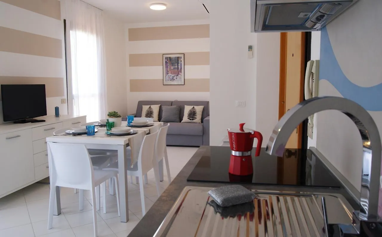 Appartamenti In Residence Portosole E Residence Tamerici Con Piscina-Cavallino Treporti Italy